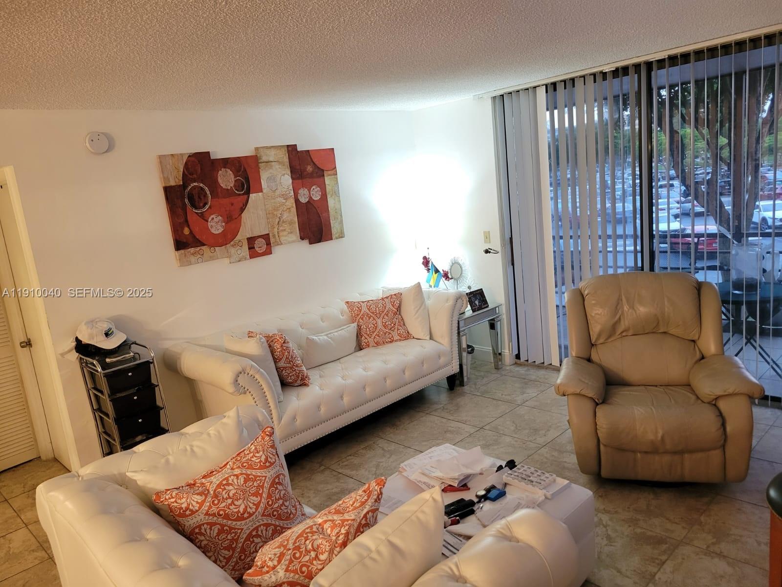 Residential in Pembroke Pines 2