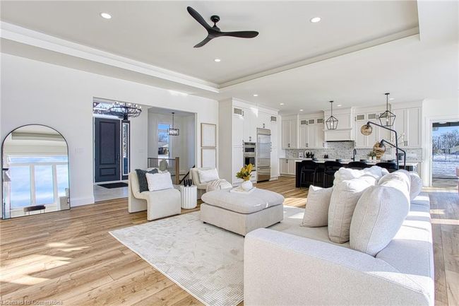 9392 Silver St, House other with 4 bedrooms, 4 bathrooms and 19 parking in Caistor Centre ON | Image 8