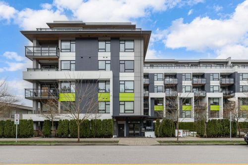212-3018 St George St, Port Moody, BC, V3H2H7 | Card Image