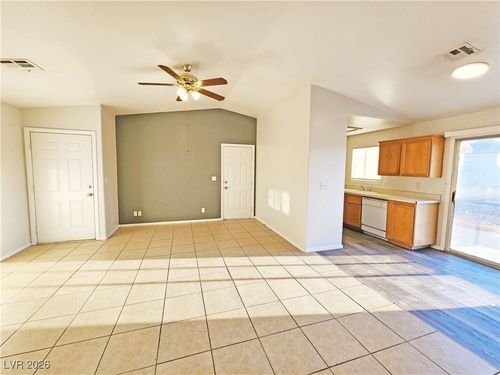 apt-d-1381 Ogallala St, Pahrump, NV, 89048-6170 | Card Image