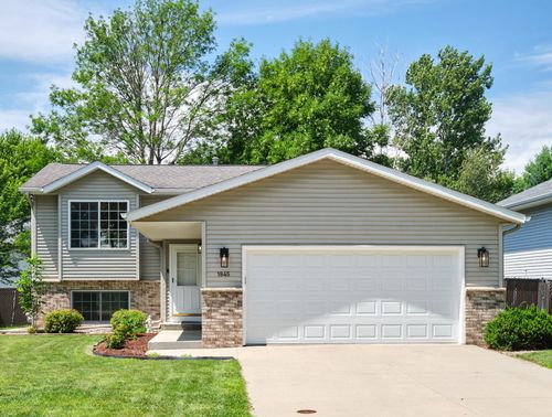 1845 3rd Ave Sw, Rochester, MN, 55902-2302 | Card Image