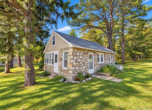 4-92 Stein, Shawangunk, NY, 12566 | Card Image