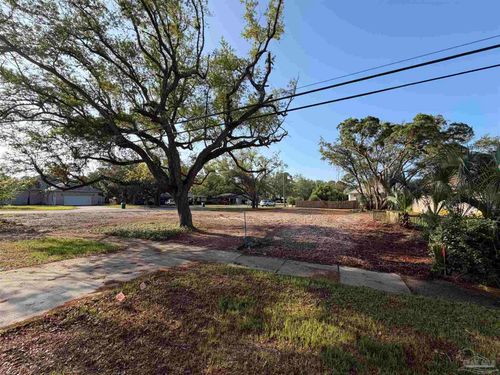 401 Fairpoint Dr, Gulf Breeze, FL, 32561-4158 | Card Image