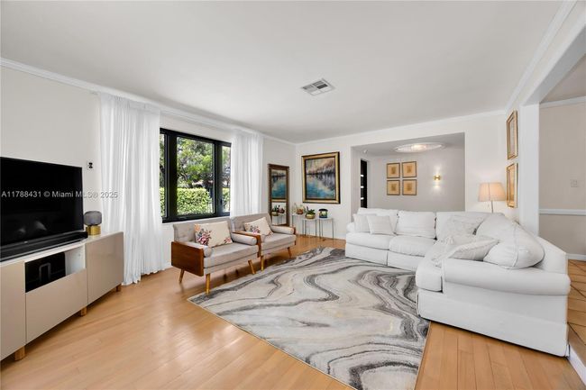 2325 Alhambra Cir, House other with 4 bedrooms, 3 bathrooms and null parking in Coral Gables FL | Image 9