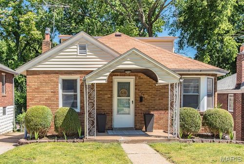 8725 Susan Ave, Saint Louis, MO, 63114-4325 | Card Image