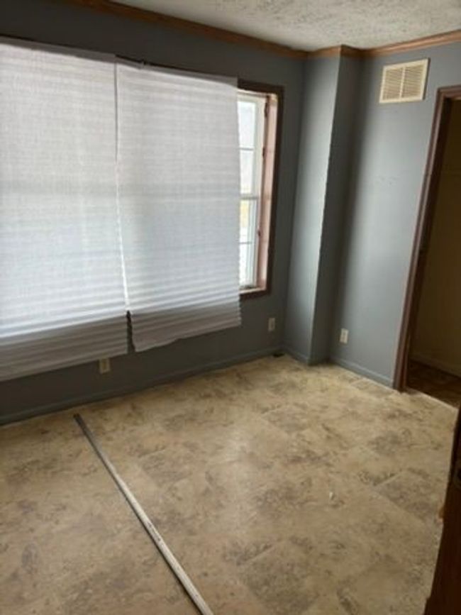 132 Candler St, House other with 3 bedrooms, 2 bathrooms and null parking in Highland Park MI | Image 11