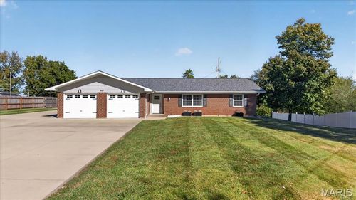 927 Country Haven Drive, Imperial, MO, 63052 | Card Image