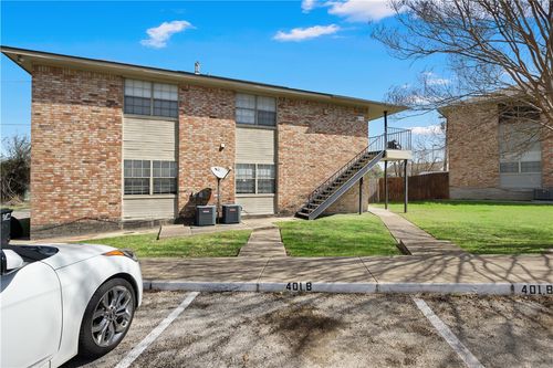 a-b-401 Park Road, College Station, TX, 77840 | Card Image