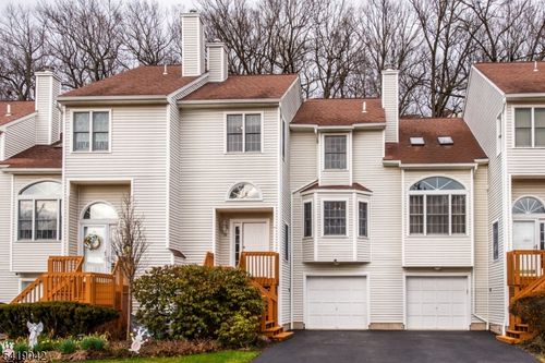 38 Noelle Ct, Lincoln Park, NJ, 07035-2256 | Card Image