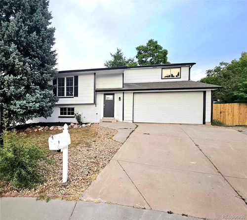 16325 E Alabama Dr, Aurora, CO, 80017-4156 | Card Image