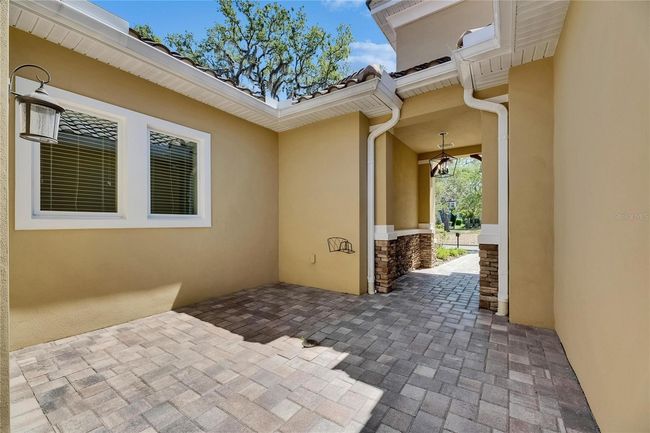 Front Courtyard | Image 71