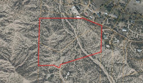 137 Vista Redonda, Santa Fe, NM, 87506-0094 | Card Image