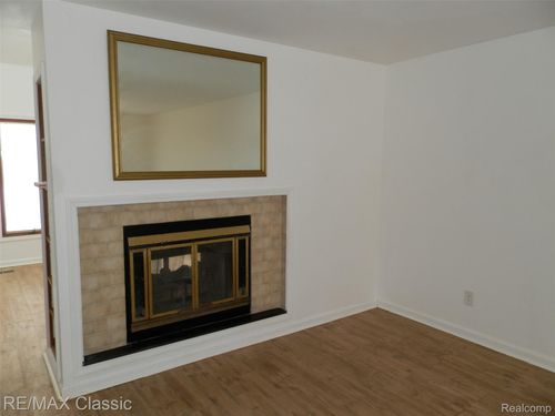 41345 Singh Blvd, Novi, MI, 48375-4968 | Card Image