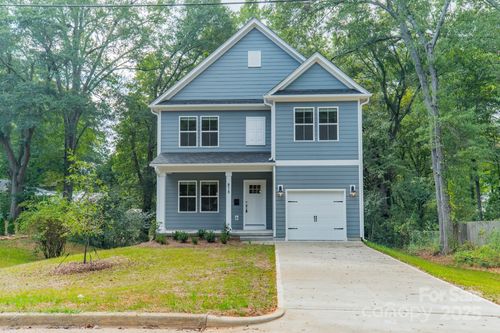 815 N Laurel St, Lincolnton, NC, 28092-2921 | Card Image