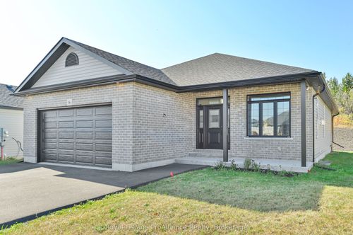 16 Lehtinen Cres, Belleville, ON, K8P0H4 | Card Image