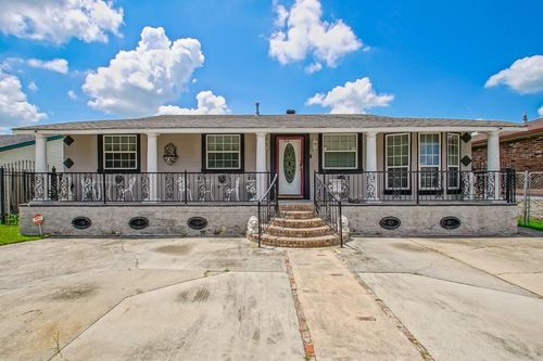 6113 Victorian Dr, Marrero, LA, 70072-3521 | Card Image