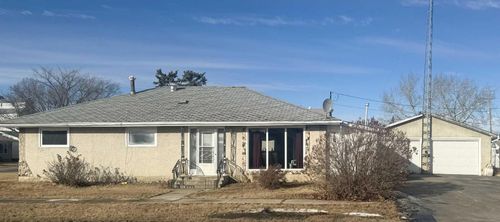 28 3rd Street Se, Home with 3 bedrooms, 1 bathrooms and 4 parking in Falher AB | Card Image