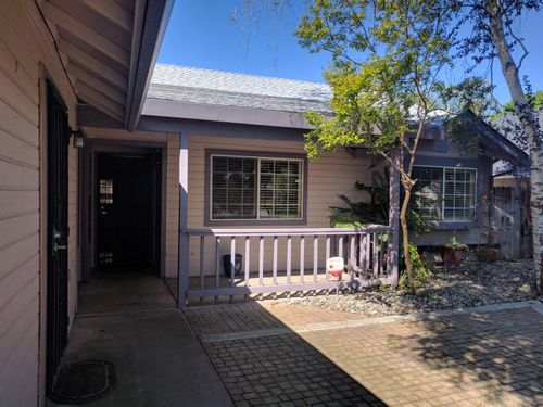 145 N Daubenberger Rd, Turlock, CA, 95380-9188 | Card Image