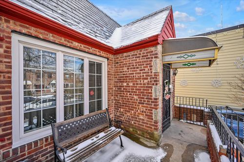 62 60th Ave, Maspeth, NY, 11378-3425 | Card Image