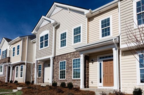 13-201 Vanguard Ln, Gastonia, NC, 28056-8746 | Card Image