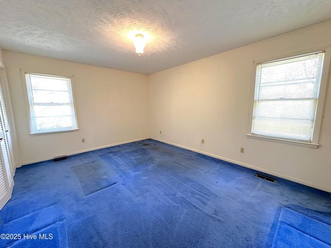 217 Summertree Ct, House other with 3 bedrooms, 3 bathrooms and 1 parking in Clinton NC | Image 18