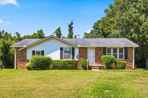 8219 Luree Ln, Hermitage, TN, 37076-2119 | Card Image