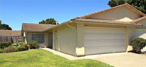 905 N L St, Lompoc, CA, 93436-4005 | Card Image
