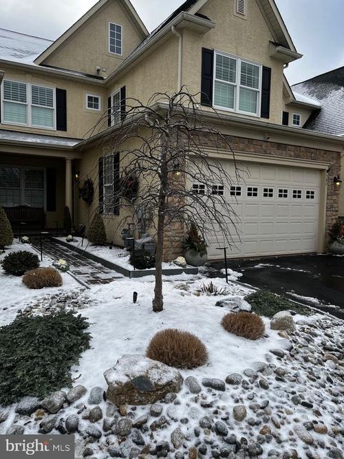 580 Farmdale Cir, BLUE BELL, PA, 19422-1369 | Card Image