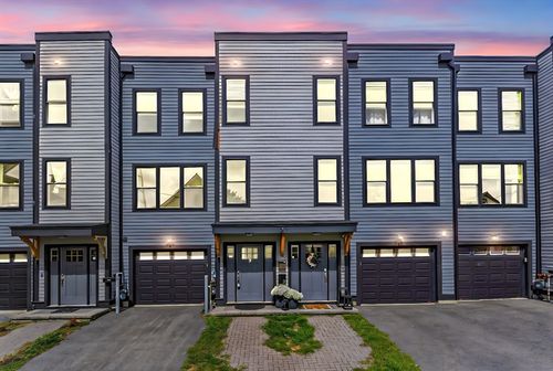 2-27 Carter St, Everett, MA, 02149-2501 | Card Image
