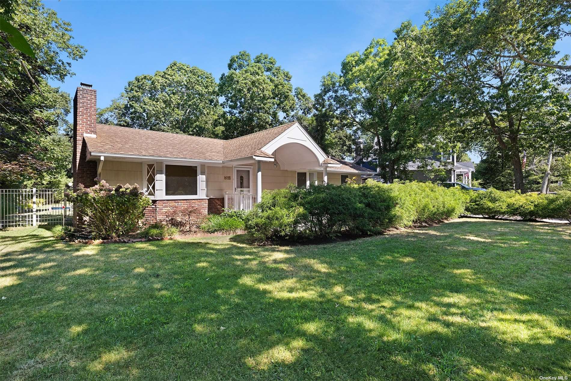 Brook Rd, Port Jefferson, NY 11777