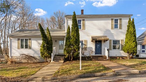 9 Williston St, Cranston, RI, 02920-3830 | Card Image