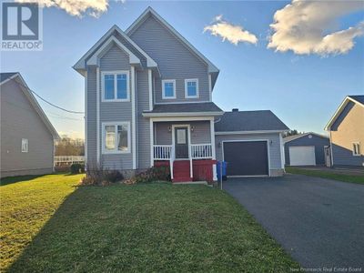 658 Rue Baie, House other with 5 bedrooms, 4 bathrooms and null parking in Beresford NB | Image 2