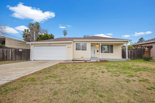 3425 Kirk St, Stockton, CA, 95204-2631 | Card Image