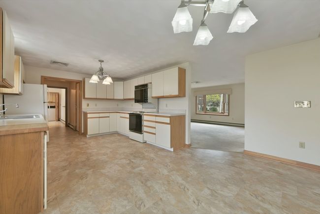 79 Ledgeview Dr, House other with 3 bedrooms, 3 bathrooms and 4 parking in Norwood MA | Image 11
