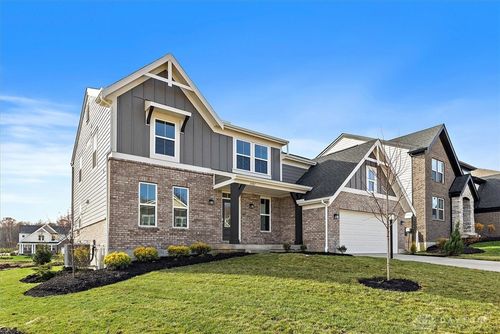 2587 Golden Leaf Dr, Beavercreek, OH, 45431-3541 | Card Image