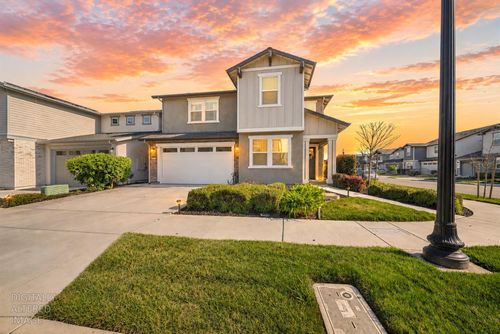 2702 Mossy Creek St, Sacramento, CA, 95833-4472 | Card Image