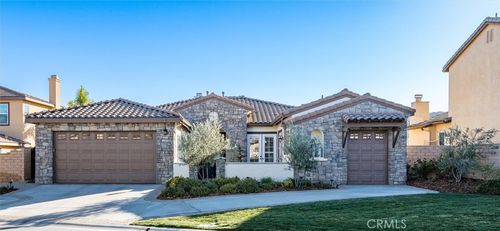 22873 Royal Adelaide Dr, Murrieta, CA, 92562-5077 | Card Image