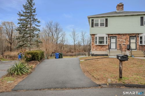 72 Ponderosa Ln, Newington, CT, 06111-2709 | Card Image