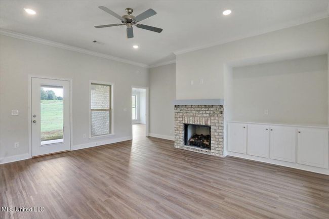 04-642 Westfield Dr | Image 4
