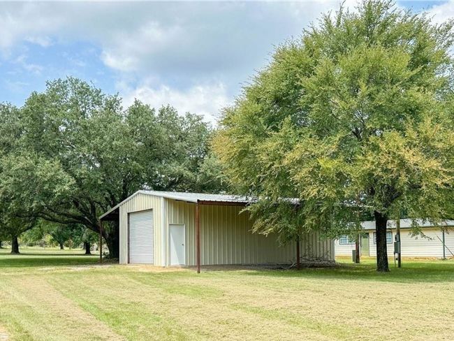 19616 Lanier Rd, House other with 3 bedrooms, 2 bathrooms and 7 parking in Thornton TX | Image 20