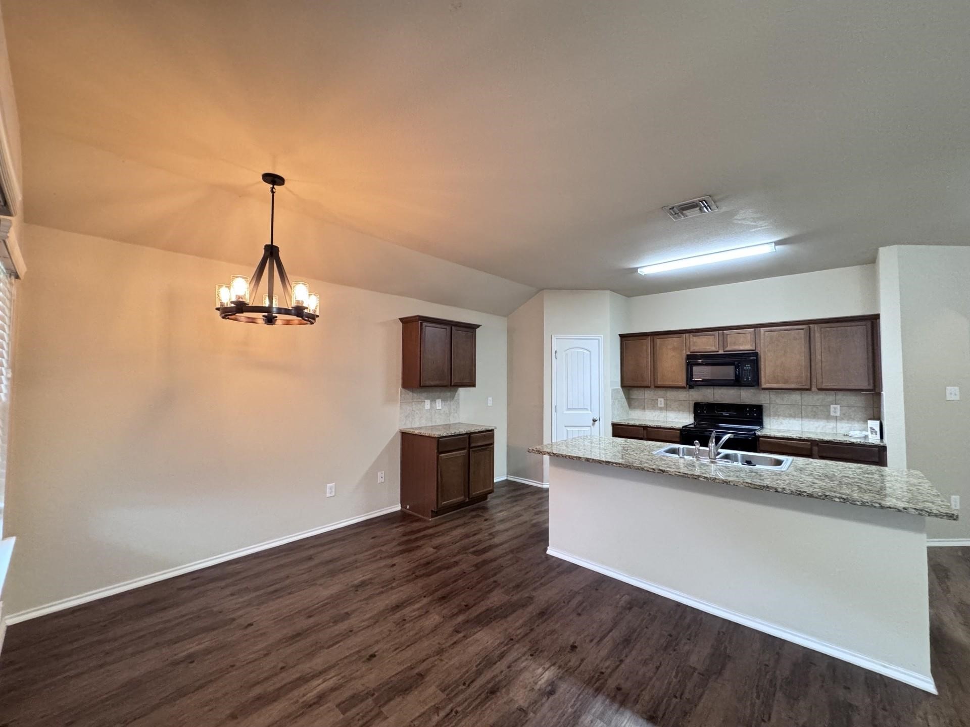 Residential Lease in Princeton 4