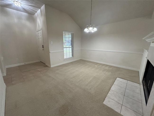 19503 Pinewood Bluff Ln, House other with 3 bedrooms, 2 bathrooms and 2 parking in Humble TX | Image 10