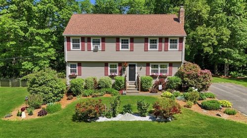 227 Acrebrook Dr, Northampton, MA, 01062-3501 | Card Image