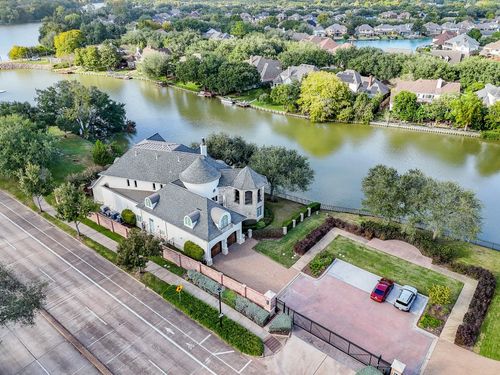 15710 Creek Bend Dr, Sugar Land, TX, 77478-3297 | Card Image