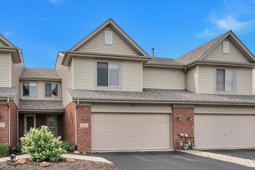 8233 Pecan Pl, Frankfort, IL, 60423-1768 | Card Image