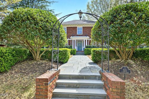 521 S Main St, Wake Forest, NC, 27587-2803 | Card Image