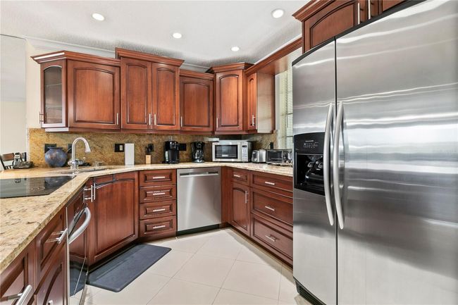 Kitchen | Image 8