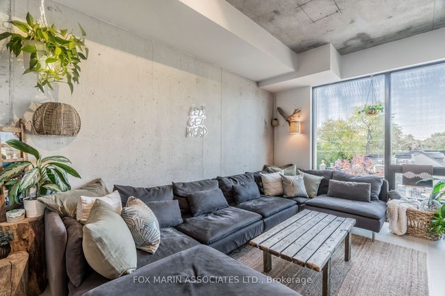 411 - 246 Logan Ave, Condo with 2 bedrooms, 1 bathrooms and null parking in Toronto ON | Image 5