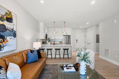 103-27 Guild St, Boston, MA, 02119-1708 | Card Image