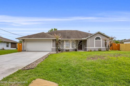 5695 Graham St, Cocoa, FL, 32927-2320 | Card Image